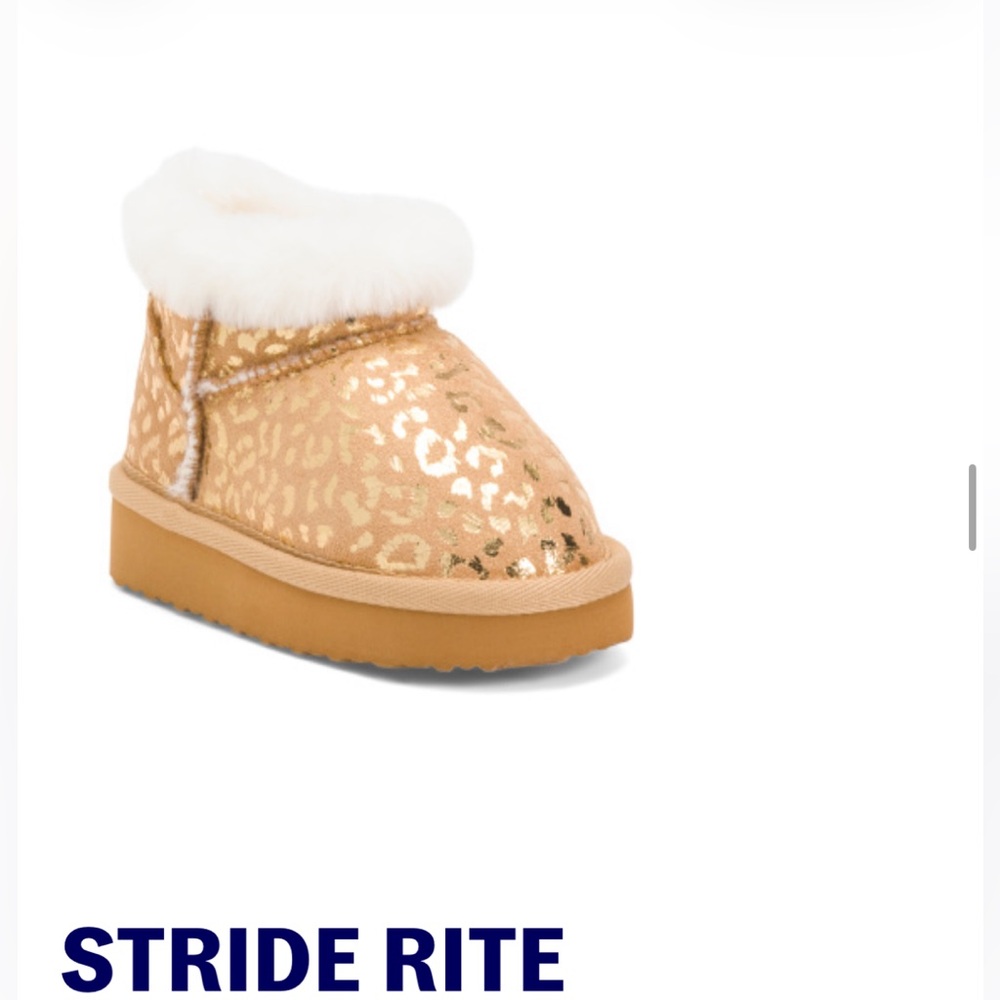 Stride Rite shiny Gold Leopard Boot booties
Munchkin Elsy Cozy Boots (Toddler)